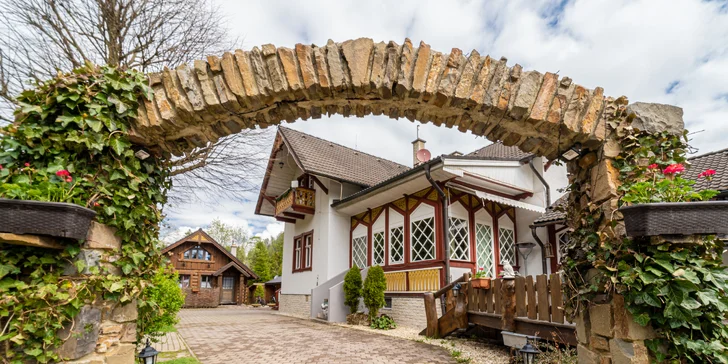 Nezabudnuteľná dovolenka v Tatrách: ubytovanie v rozprávkových zruboch a rodinných apartmánoch