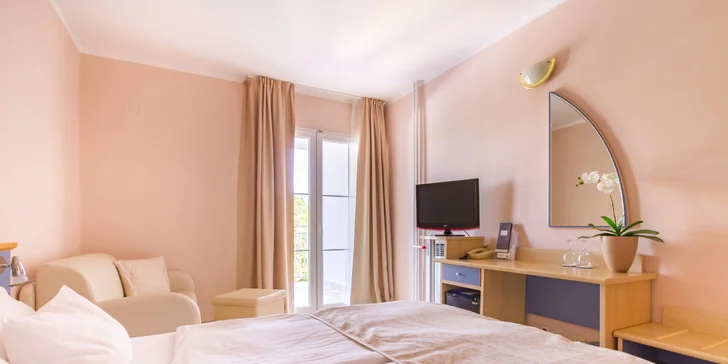 Chorvátsky ostrov Krk: 4* hotel Malin pri pláži, polpenzia a až 2 deti do 12 rokov zdarma