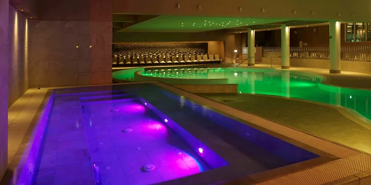 Dovolenka v Portoroži: 4* hotel pri mori s raňajkami či polpenziou a bazénmi