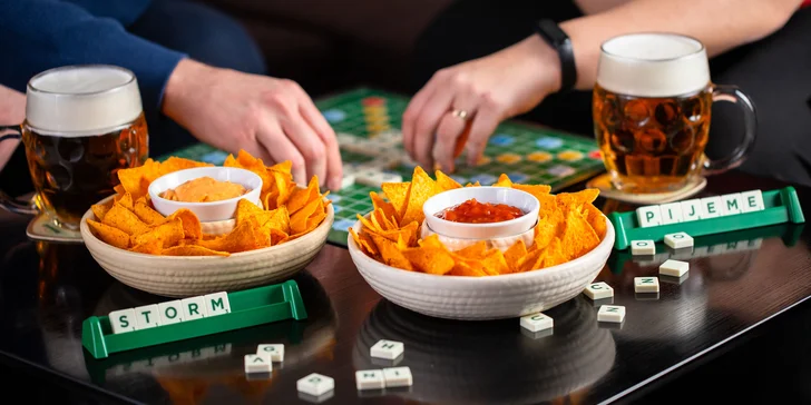 Hybaj do Storm Baru na 8 veľkých pív Bernard a 2x nachos so salsou!