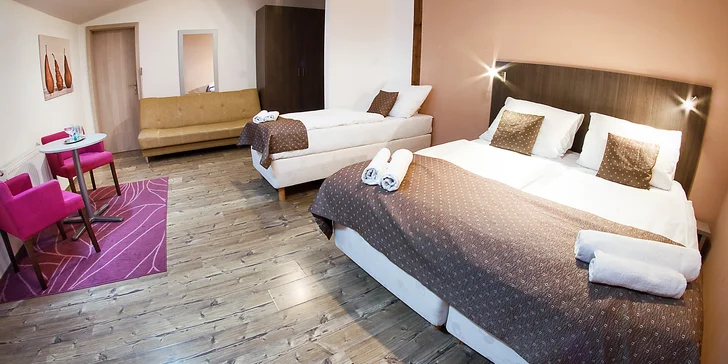 Pobyt v centre Českých Budějovíc: historická budova, raňajky a fľaša prosecca