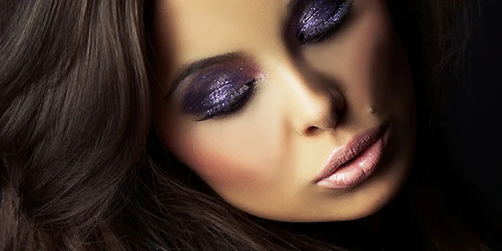 Profesionálne fotografie s dokonalým makeupom a stylingom