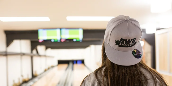 Relax aj zábava: Hodina bowlingu pre neobmedzený počet hráčov v Bowling Erika