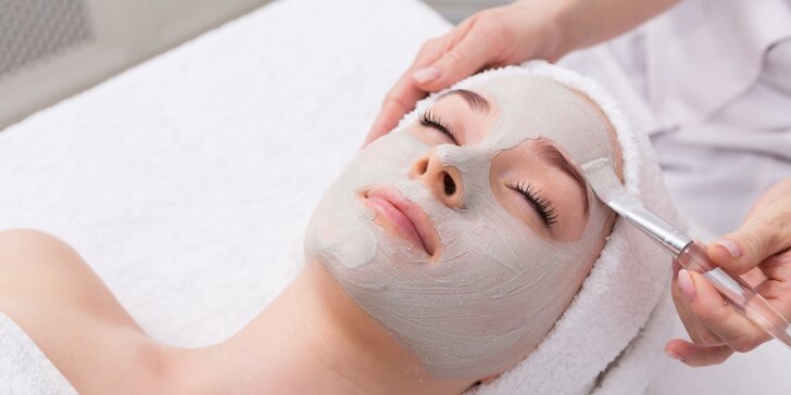 Rôzne kozmetické ošetrenia-hydratačné, liftingové alebo ošetrenie Skin Scrubberom a Ozónom