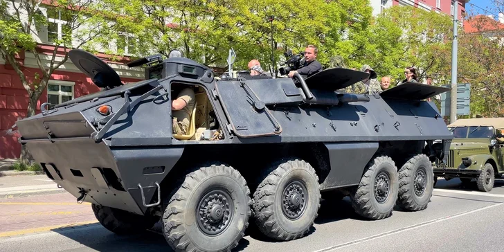 Adrenalínová jazda na beštiálnych obrnených transportéroch MT-LBu alebo OT-64 SKOT