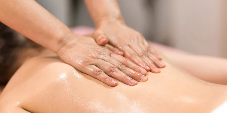 Tri druhy masáží pre vaše uvoľnenie: klasická, AMMA alebo AROMATOUCH masáž