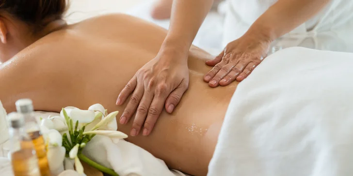 Tri druhy masáží pre vaše uvoľnenie: klasická, AMMA alebo AROMATOUCH masáž