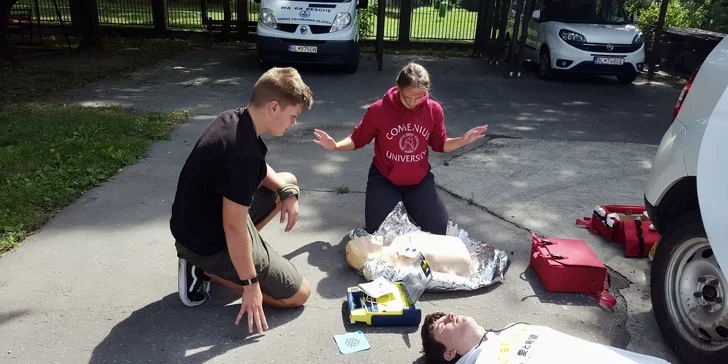 Naučte sa, ako podať prvú pomoc dospelému aj dieťaťu na online kurze Slovenského Červeného kríža