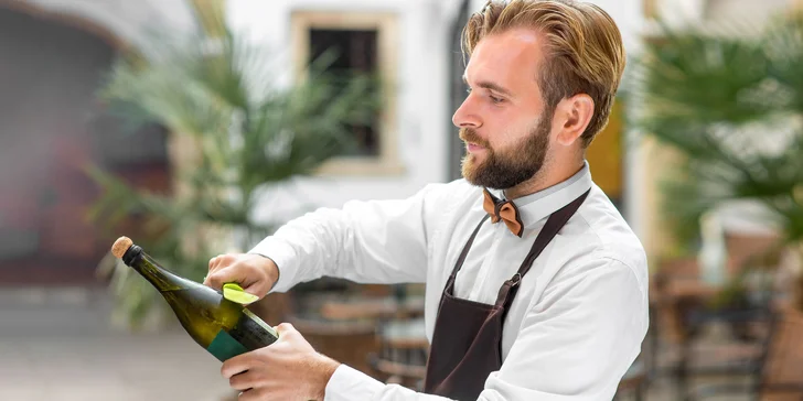 Slepá degustácia vín alebo škola sabráže so somelierom z WINE EXPERT