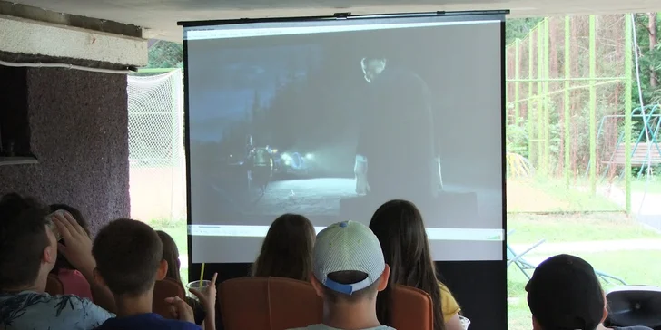 Letné tábory HAPPYLAND pre teenagerov: filmové večery či akčný program