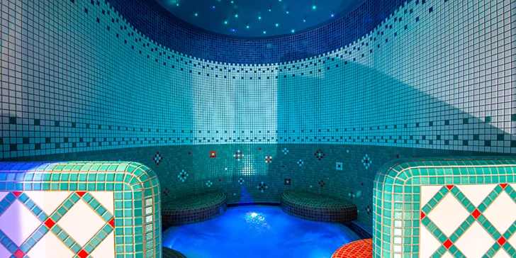 Úplne nový 4* hotel vo Vršatskom podhradí: wellness pobyt s polpenziou