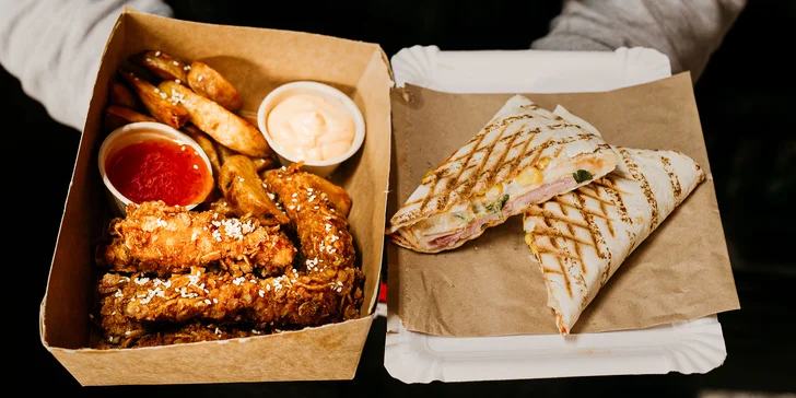 Chrumkavé kuracie stripsy s bohatou prílohou alebo tortilla s kávou vo Vagabund Street Food