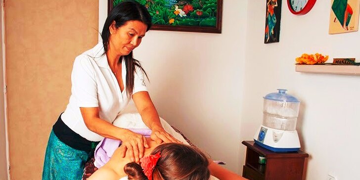 Thajské masáže: aroma therapy, foot & back alebo back special