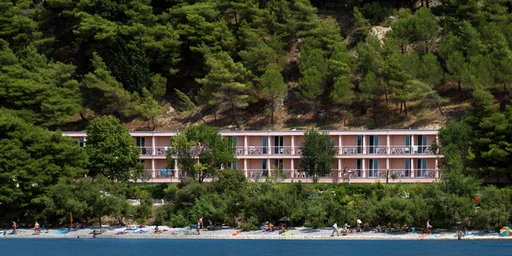 Na dovolenku do Chorvátska: hotel v Omiši blízko pláže, polpenzia