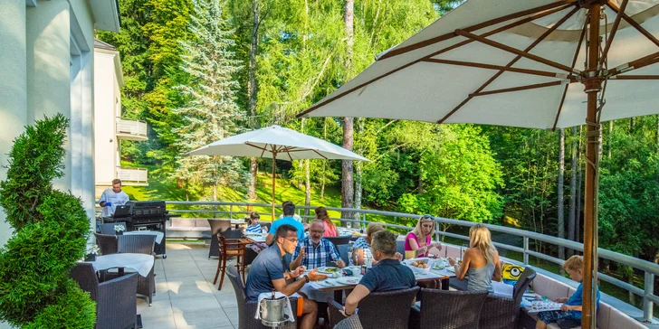 Modrzewie Park Hotel***** uprostred krásneho smrekového parku - wellness a chutná strava