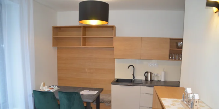 Pobyt v nových, luxusne zariadených apartmánoch v Nízkych Tatrách s každodenným vstupom do privátneho wellness