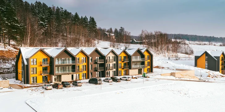 Pobyt v poľských Krkonošiach: nové apartmány pri jazere Sosnówka, raňajky či polpenzia