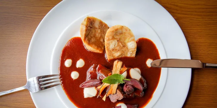 Skvelý 4* relax v Hlbokej nad Vltavou s raňajkami aj jednou večerou a wellness