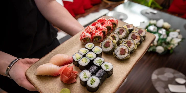 Jarný sushi set v reštaurácii SUSHIHANIL