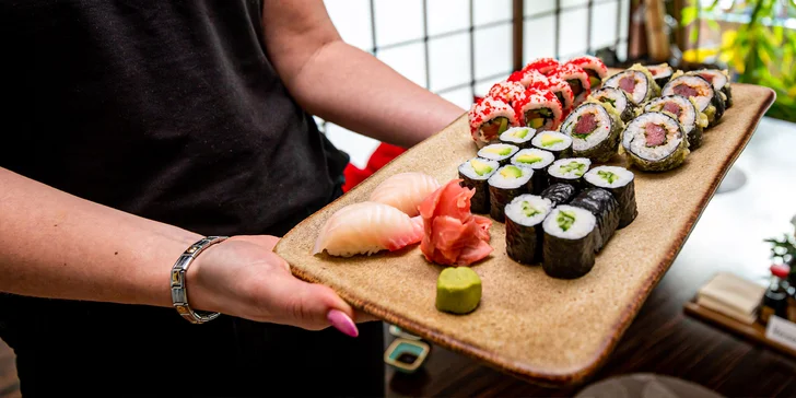 Jarný sushi set v reštaurácii SUSHIHANIL