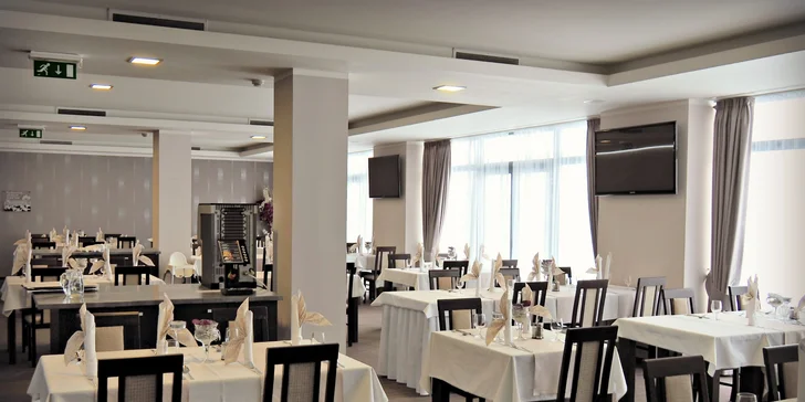 Pobyt v PANORAMA RESORT**** na Štrbskom Plese s polpenziou a wellness