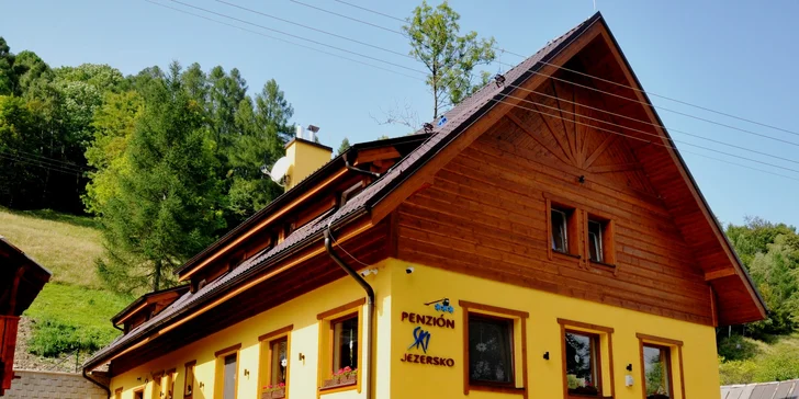 Wellness pobyt s raňajkami uprostred Pienin a Belianskych Tatier v Penzióne SKI Jezersko***