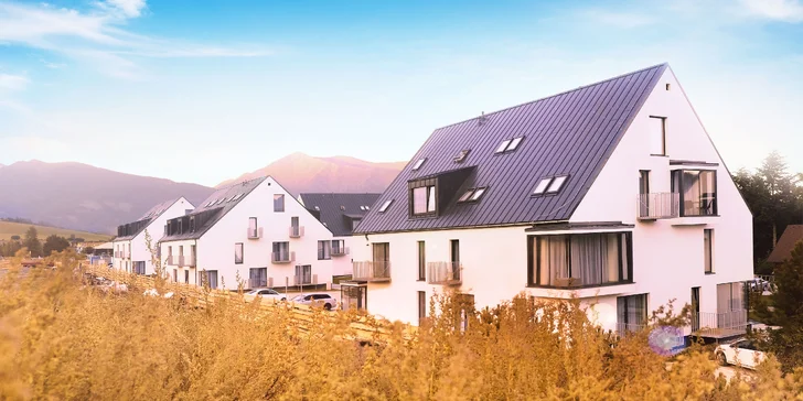 Nový rezort MALADINOVO s rodinnými apartmánmi a letným detským programom, wellness, pivnými kúpeľmi a reštauráciou BERNARD