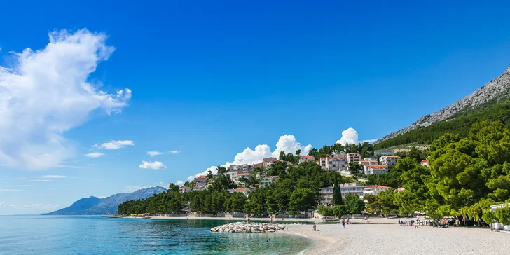 Relax v Chorvátsku: úžasný pobyt na Makarskej riviére s raňajkami