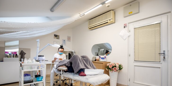 Kyslíková terapia, hĺbkové čistenie pleti proti akné alebo relaxačné ošetrenie s masážou v kozmetickom salóne Stella