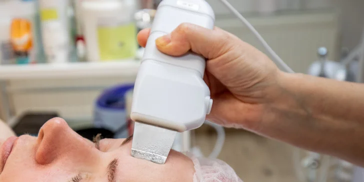 Kyslíková terapia, hĺbkové čistenie pleti proti akné alebo relaxačné ošetrenie s masážou v kozmetickom salóne Stella