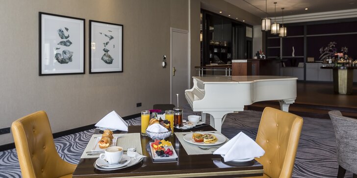 Luxusný pobyt v 5* hoteli Corinthia: bufetové raňajky aj zľava do wellness