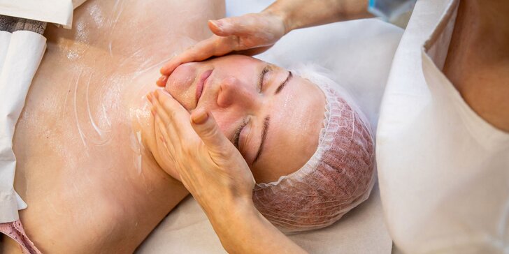 Hĺbkové čistenie pleti proti akné, kyslíková terapia alebo relaxačné ošetrenie s masážou v kozmetickom salóne Stella