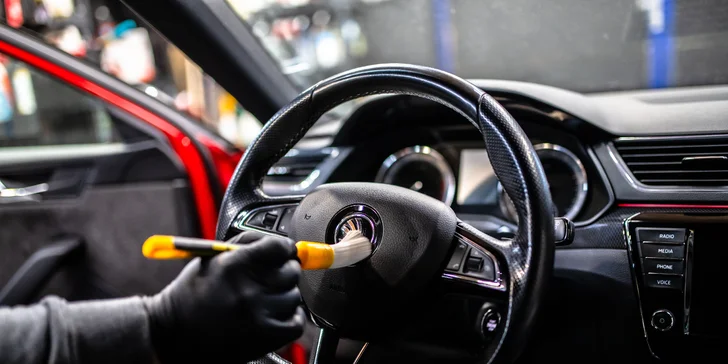 Kvalitná starostlivosť pre auto: profesionálne a detailné čistenie interiéru aj exteriéru v Bad Boy's Garage