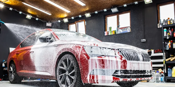Kvalitná starostlivosť pre auto: profesionálne a detailné čistenie interiéru aj exteriéru v Bad Boy's Garage