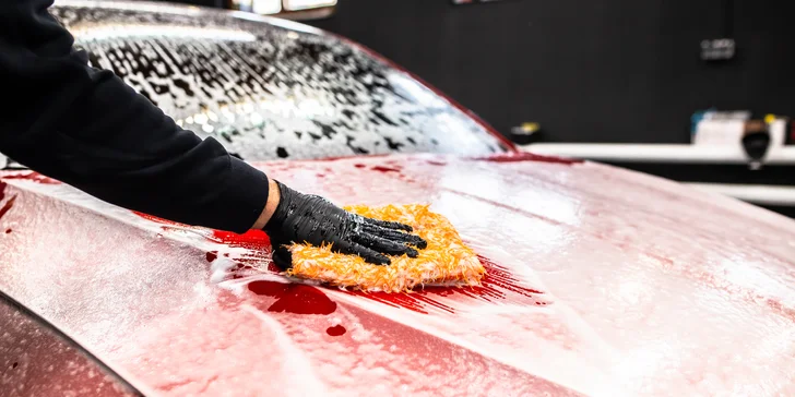 Kvalitná starostlivosť pre auto: profesionálne a detailné čistenie interiéru aj exteriéru v Bad Boy's Garage