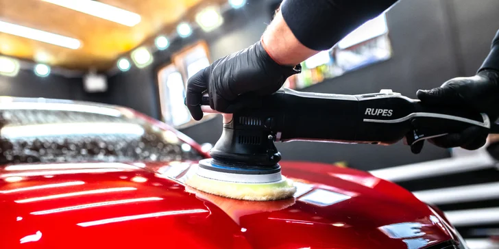 Kvalitná starostlivosť pre auto: profesionálne a detailné čistenie interiéru aj exteriéru v Bad Boy's Garage
