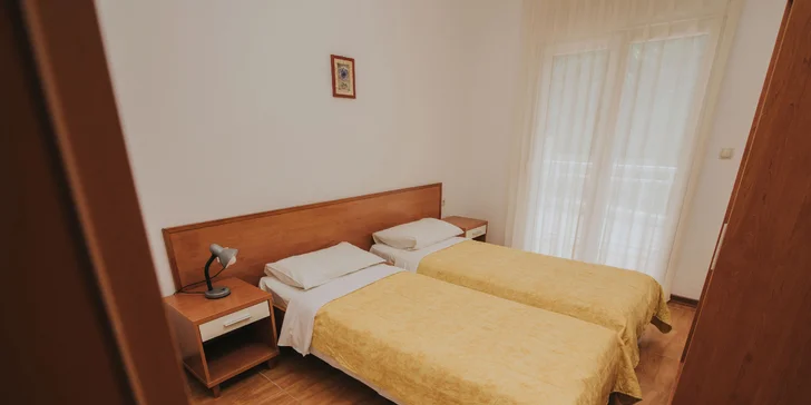 Užite si Jadranské more: apartmány kúsok od pláže a neďaleko Trogiru