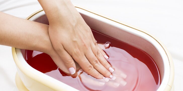 Mokrá, relaxačná alebo s lakom? Doprajte svojim nohám pedikúru alebo kompletný relaxačný balíček!
