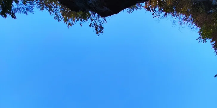 Slackline, chôdza po popruhu alebo adrenalínový Highline vo výške