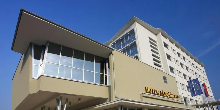 Pobyt v centre Lipt. Mikuláša v Hoteli Jánošík****: 4x sauna, bazén a zľava do reštaurácie