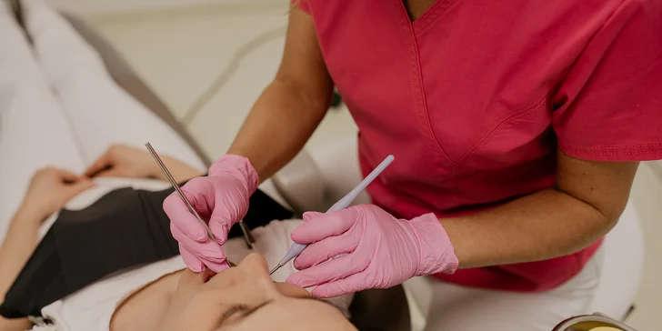 Profesionálna dentálna hygiena a medzizubná kefka ako darček