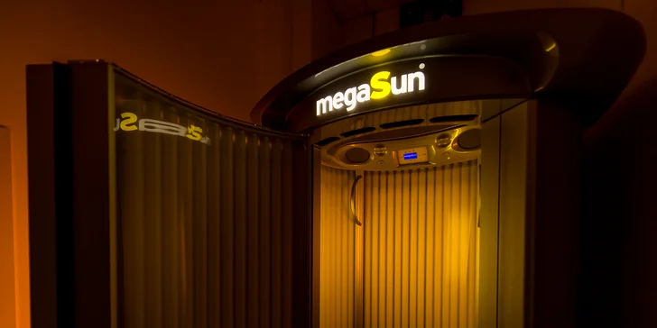 Vertikálne solárium Relaxfit s novými nemeckými trubicami najvyššej kvality