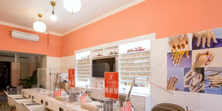 Manikúra s gél lakom či darčekový poukaz v Nail House