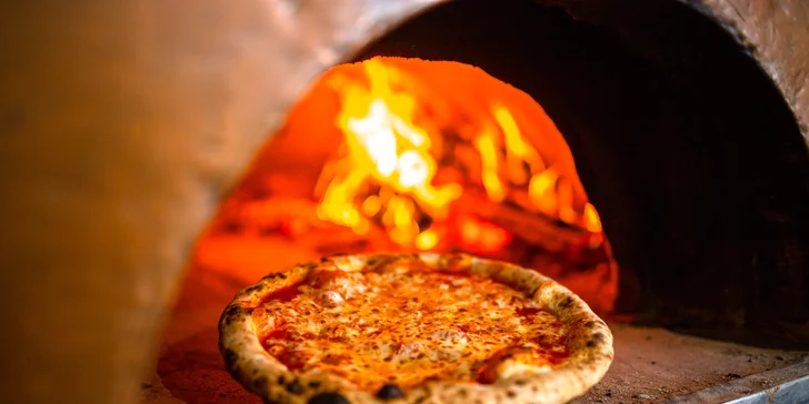 Čas na pizzu! Vyberte si z 21 druhov pizze v Lozano pub