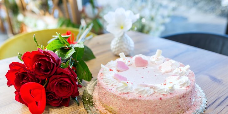 Sladučká torta a voňavé ruže v unikátnom Flor Plus