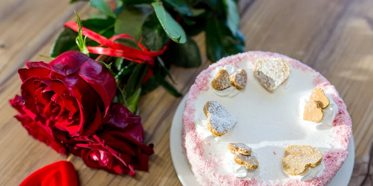 Sladučká torta a voňavé ruže v unikátnom Flor Plus