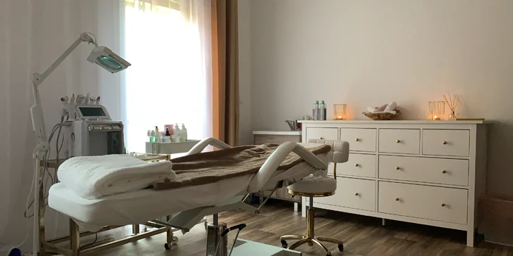 Lash lift či mikromasáž očného okolia v salóne Divine