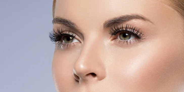 Omladzujúce a skrášľujúce ošetrenia pleti či Lash lift a botox mihalníc v salóne Estee