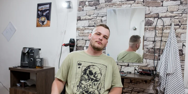 Barber factory v centre mesta ponúka: strih, úpravu brady aj špeciálne ošetrenie problémovej vlasovej pokožky zamerané na lupiny či vypadávanie vlasov