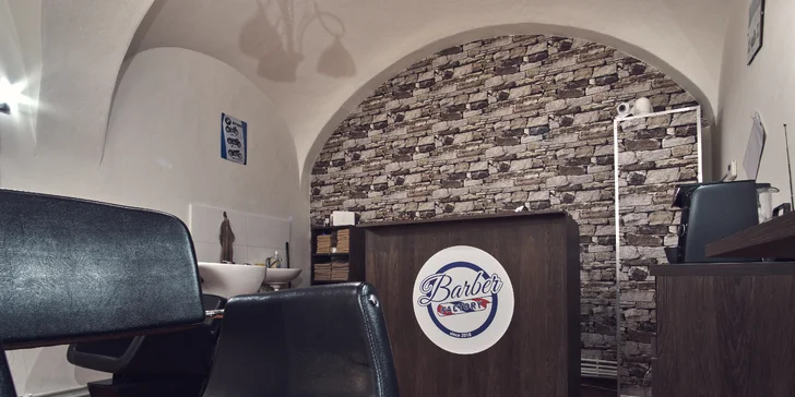Moderný strih aj úprava brady v pánskom holičstve Barber factory